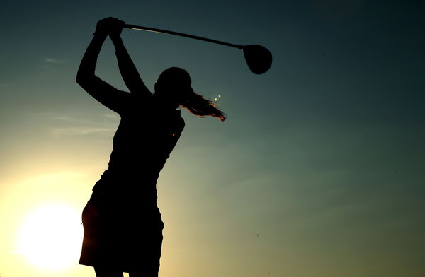 Tiger Woods’ caddie paid a heckler $25 to leave the WGC-Bridgestone!